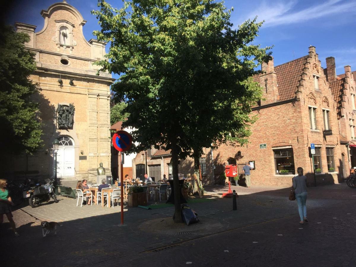 Guesthouse Vlamynckpoort Brugge Eksteriør billede